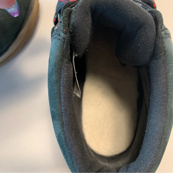 UGG Women's Lakeside Black Ankle Suede Ankle Red Lace-up Boot womens size 9 - Picture 7 of 7